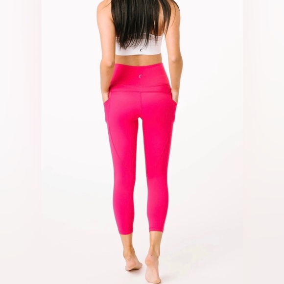 Zyia Active Women’s Party Pink Light n Tight Hi-Rise Capri Leggings Size 4 - Picture 1 of 5